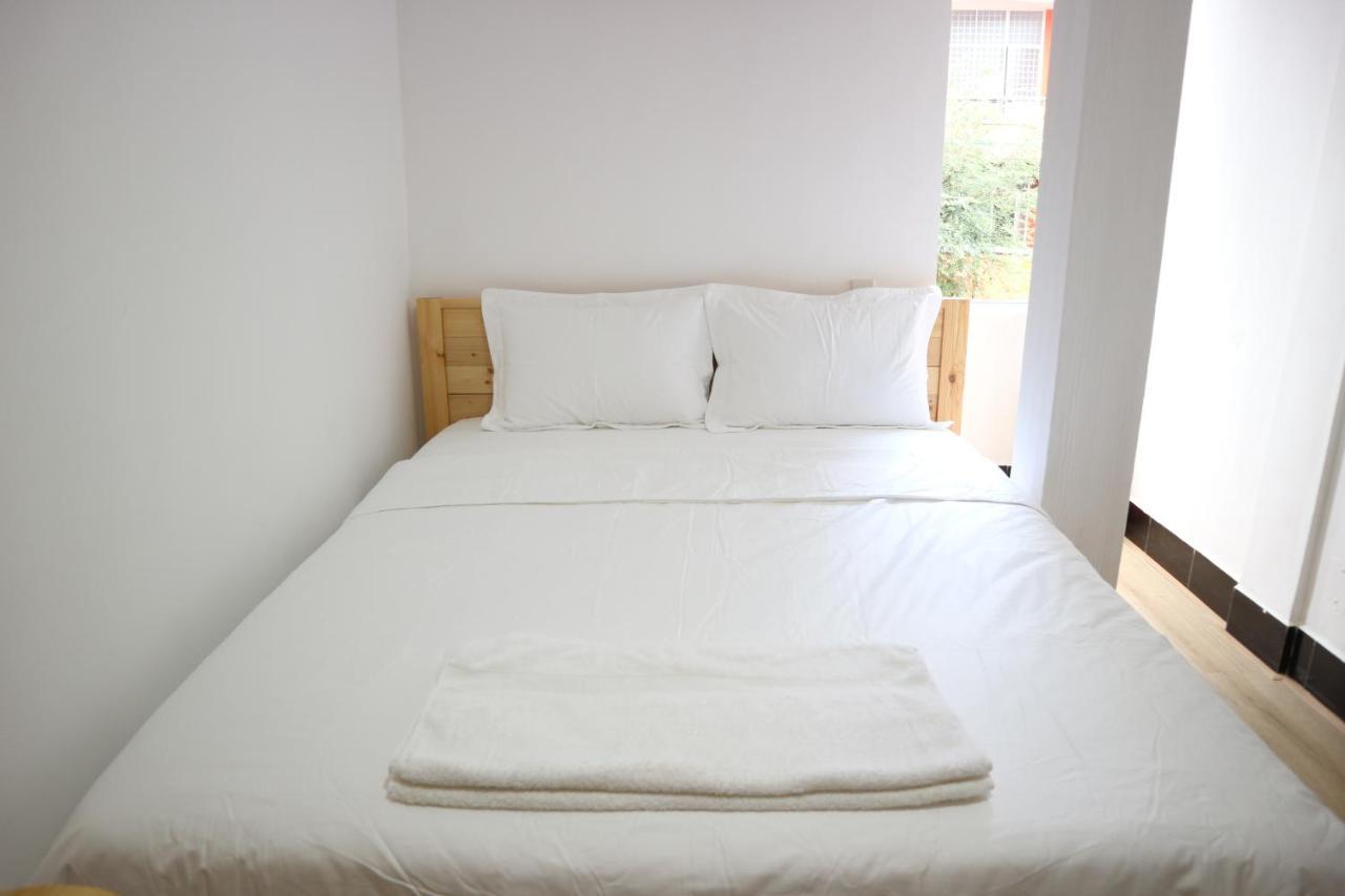 Loan Vo Hostel Thành Pho Ho Chí Minh Esterno foto
