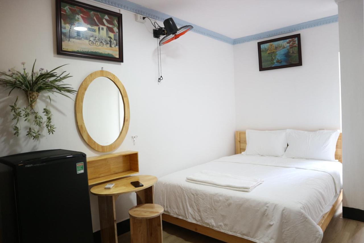 Loan Vo Hostel Thành Pho Ho Chí Minh Esterno foto