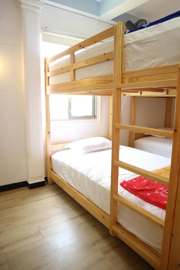 Loan Vo Hostel Thành Pho Ho Chí Minh Esterno foto