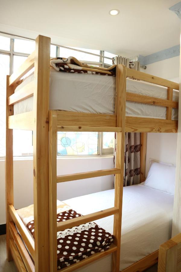 Loan Vo Hostel Thành Pho Ho Chí Minh Esterno foto